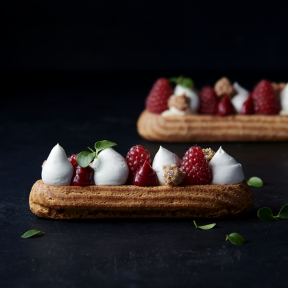 PATE A CHOUX GARNIE AUX FRUITS DE SAISON
