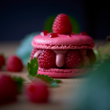LE MACARON DESSERT AUX FRAMBOISES TULAMEEN